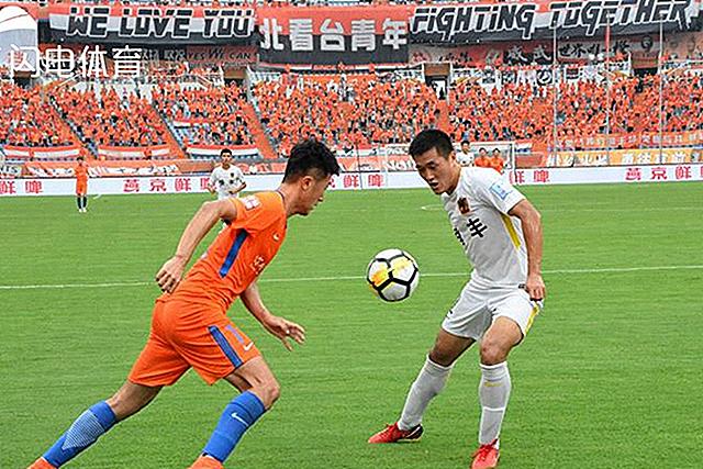 首尔依恋与城南FC的激烈对决展现足球魅力与团队精神的较量